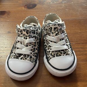 Toddler leopard print converse